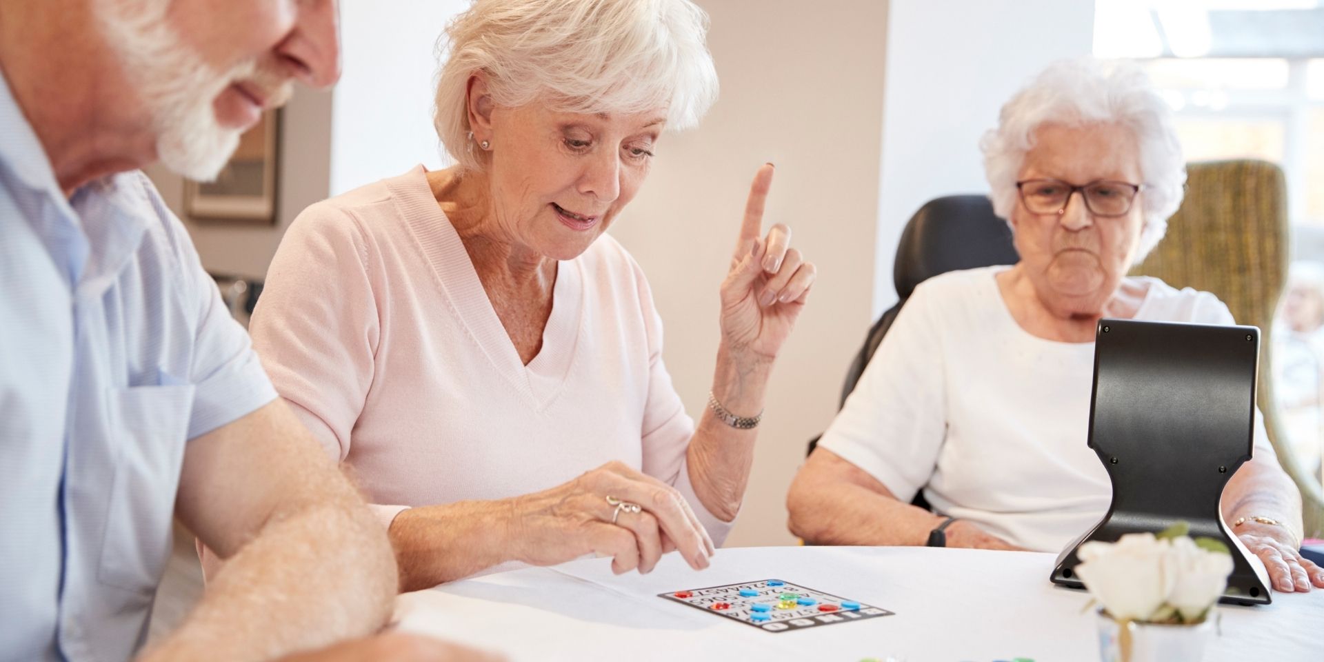 15 Fun Memory Care Activities for People with Dementia