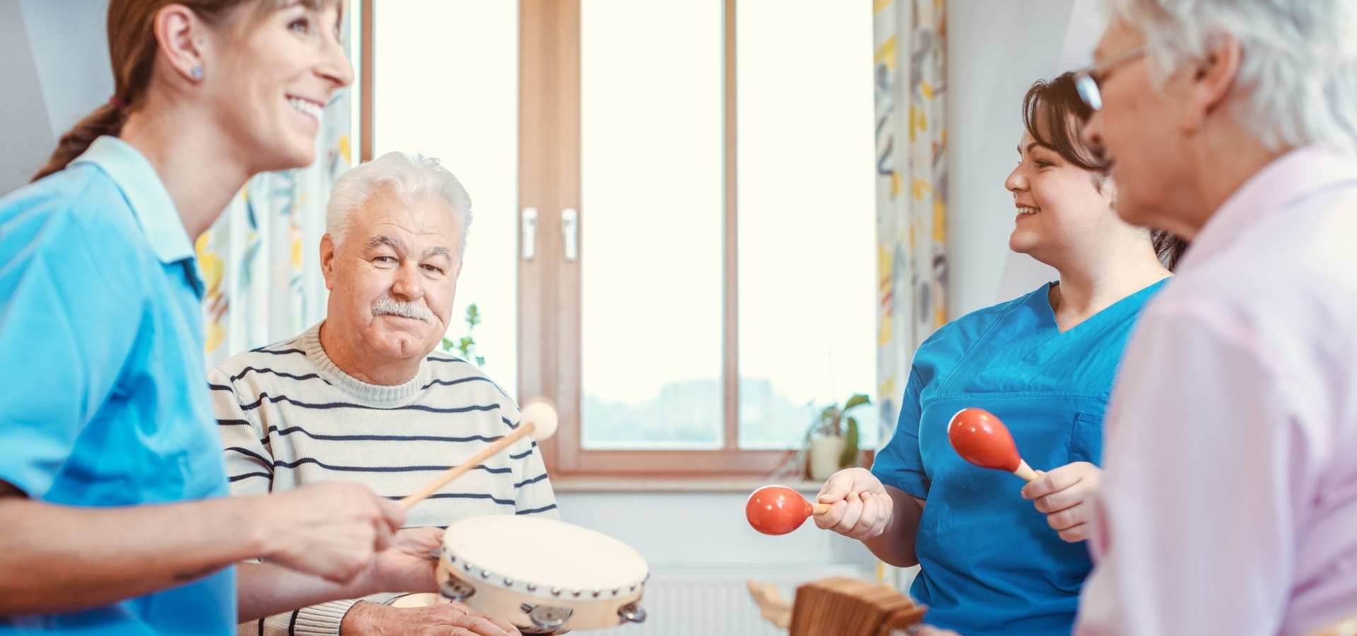 6 Key Differences Between Memory Care and Assisted Living 